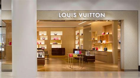 louie vuitton near me